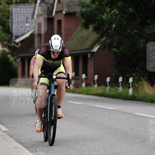30.08.2026 - Elbe Triathlon Hamburg Michael Burmester http://msf.ph/oto/10112479 30.08.2026 14:56:15 Radfahren 171 meine-sportfotos.de