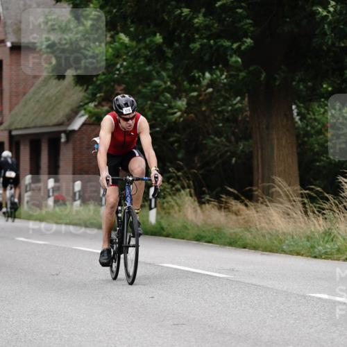 30.08.2026 - Elbe Triathlon Hamburg Michael Burmester http://msf.ph/oto/10112486 30.08.2026 14:56:34 Radfahren 178 meine-sportfotos.de