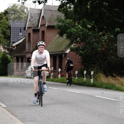 30.08.2026 - Elbe Triathlon Hamburg Michael Burmester http://msf.ph/oto/10112495 30.08.2026 14:57:30 Radfahren  meine-sportfotos.de