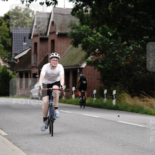 30.08.2026 - Elbe Triathlon Hamburg Michael Burmester http://msf.ph/oto/10112496 30.08.2026 14:57:30 Radfahren  meine-sportfotos.de