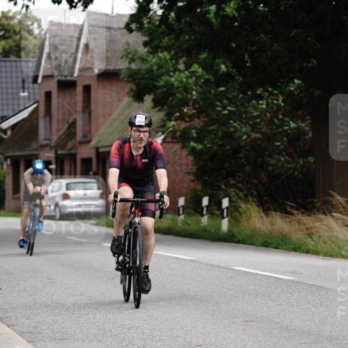 30.08.2026 - Elbe Triathlon Hamburg Michael Burmester http://msf.ph/oto/10112497 30.08.2026 14:57:39 Radfahren 131, 1265, 133 meine-sportfotos.de