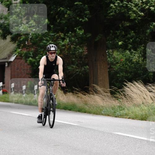 30.08.2026 - Elbe Triathlon Hamburg Michael Burmester http://msf.ph/oto/10112534 30.08.2026 15:00:01 Radfahren 138 meine-sportfotos.de