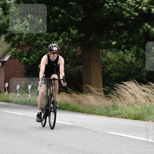 30.08.2026 - Elbe Triathlon Hamburg Michael Burmester http://msf.ph/oto/10112535 30.08.2026 15:00:01 Radfahren 138 meine-sportfotos.de