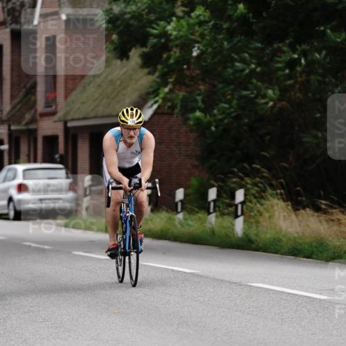 30.08.2026 - Elbe Triathlon Hamburg Michael Burmester http://msf.ph/oto/10112545 30.08.2026 15:00:54 Radfahren  meine-sportfotos.de