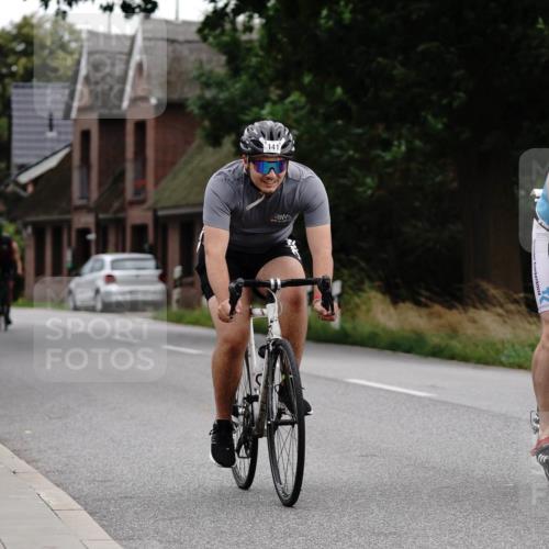 30.08.2026 - Elbe Triathlon Hamburg Michael Burmester http://msf.ph/oto/10112549 30.08.2026 15:00:55 Radfahren 141, 170 meine-sportfotos.de