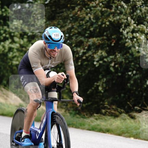 30.08.2026 - Elbe Triathlon Hamburg Michael Burmester http://msf.ph/oto/10112569 30.08.2026 15:01:30 Radfahren 133 meine-sportfotos.de