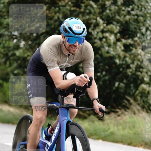 30.08.2026 - Elbe Triathlon Hamburg Michael Burmester http://msf.ph/oto/10112570 30.08.2026 15:01:30 Radfahren 133 meine-sportfotos.de