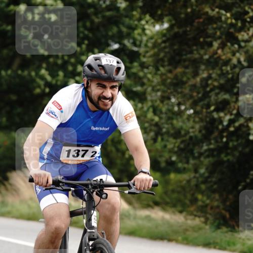 30.08.2026 - Elbe Triathlon Hamburg Michael Burmester http://msf.ph/oto/10112573 30.08.2026 15:01:51 Radfahren 137, 137, 2 meine-sportfotos.de