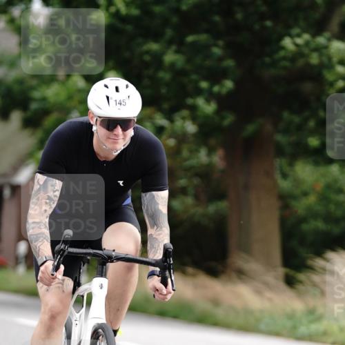 30.08.2026 - Elbe Triathlon Hamburg Michael Burmester http://msf.ph/oto/10112583 30.08.2026 15:03:02 Radfahren 145 meine-sportfotos.de