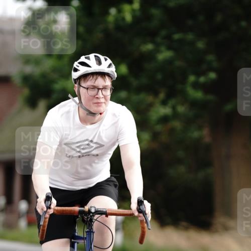 30.08.2026 - Elbe Triathlon Hamburg Michael Burmester http://msf.ph/oto/10112587 30.08.2026 15:03:32 Radfahren  meine-sportfotos.de