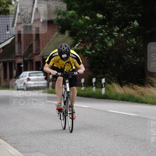30.08.2026 - Elbe Triathlon Hamburg Michael Burmester http://msf.ph/oto/10112595 30.08.2026 15:04:41 Radfahren 155 meine-sportfotos.de