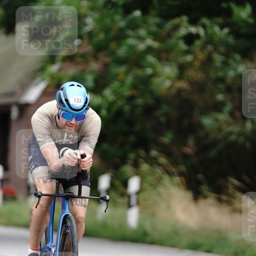 30.08.2026 - Elbe Triathlon Hamburg Michael Burmester http://msf.ph/oto/10112600 30.08.2026 15:05:14 Radfahren 133 meine-sportfotos.de