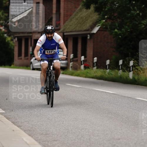 30.08.2026 - Elbe Triathlon Hamburg Michael Burmester http://msf.ph/oto/10112630 30.08.2026 15:08:14 Radfahren 137, 137, 2 meine-sportfotos.de