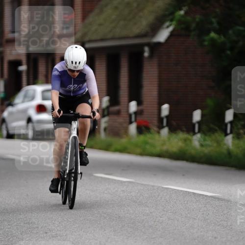 30.08.2026 - Elbe Triathlon Hamburg Michael Burmester http://msf.ph/oto/10112667 30.08.2026 15:16:59 Radfahren 167, 201, 67 meine-sportfotos.de