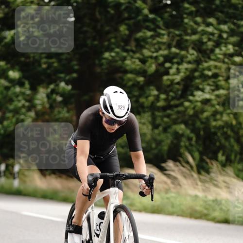 30.08.2026 - Elbe Triathlon Hamburg Michael Burmester http://msf.ph/oto/10112685 30.08.2026 15:19:37 Radfahren 129 meine-sportfotos.de
