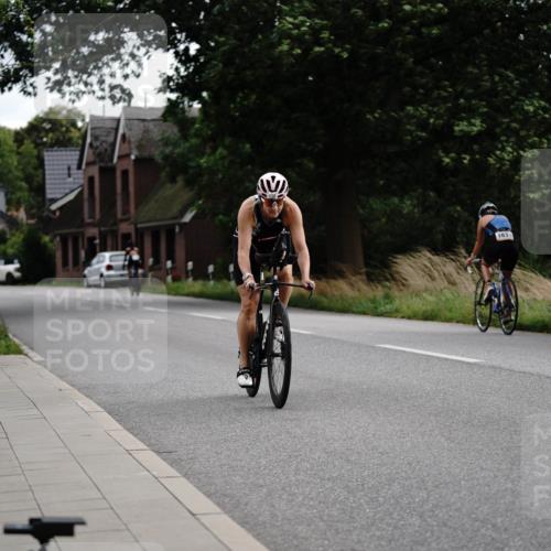 30.08.2026 - Elbe Triathlon Hamburg Michael Burmester http://msf.ph/oto/10112690 30.08.2026 15:20:37 Radfahren 1633 meine-sportfotos.de