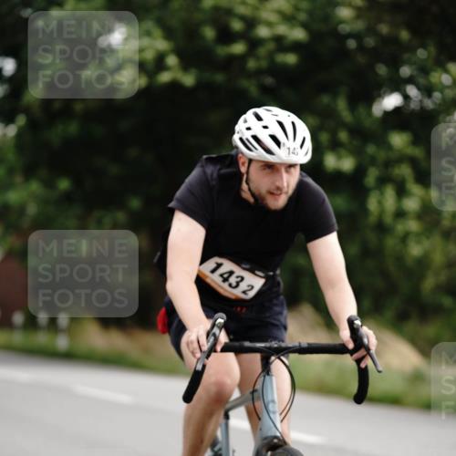 30.08.2026 - Elbe Triathlon Hamburg Michael Burmester http://msf.ph/oto/10112717 30.08.2026 15:23:40 Radfahren 14, 1432 meine-sportfotos.de