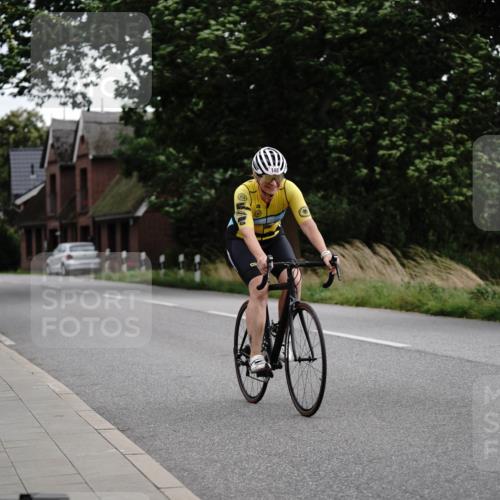 30.08.2026 - Elbe Triathlon Hamburg Michael Burmester http://msf.ph/oto/10112728 30.08.2026 15:24:59 Radfahren  meine-sportfotos.de
