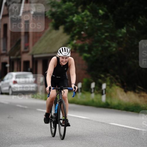 30.08.2026 - Elbe Triathlon Hamburg Michael Burmester http://msf.ph/oto/10112767 30.08.2026 15:27:55 Radfahren 140 meine-sportfotos.de