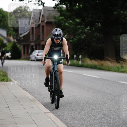 30.08.2026 - Elbe Triathlon Hamburg Michael Burmester http://msf.ph/oto/10112784 30.08.2026 15:28:33 Radfahren 165 meine-sportfotos.de