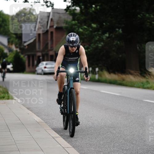 30.08.2026 - Elbe Triathlon Hamburg Michael Burmester http://msf.ph/oto/10112785 30.08.2026 15:28:33 Radfahren 165 meine-sportfotos.de