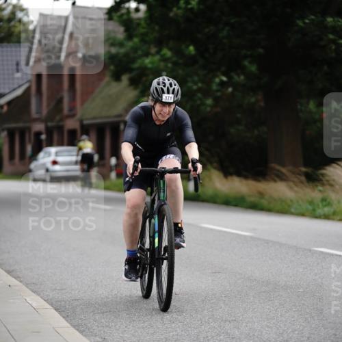 30.08.2026 - Elbe Triathlon Hamburg Michael Burmester http://msf.ph/oto/10112797 30.08.2026 15:28:46 Radfahren 171 meine-sportfotos.de