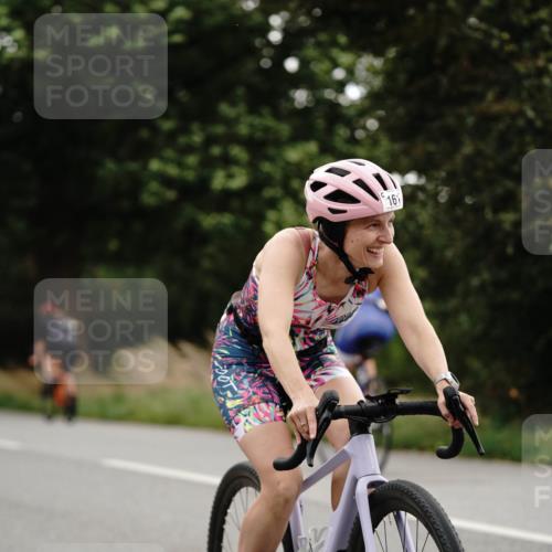 30.08.2026 - Elbe Triathlon Hamburg Michael Burmester http://msf.ph/oto/10112829 30.08.2026 15:30:40 Radfahren 16 meine-sportfotos.de