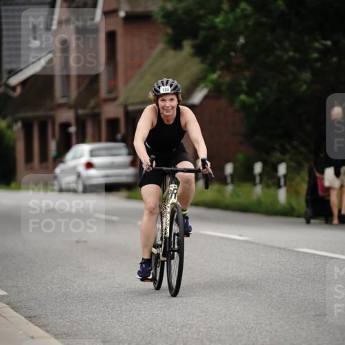 30.08.2026 - Elbe Triathlon Hamburg Michael Burmester http://msf.ph/oto/10112832 30.08.2026 15:31:05 Radfahren 133 meine-sportfotos.de