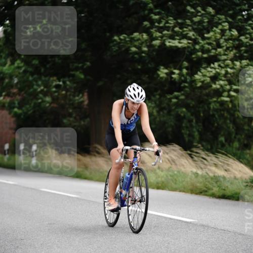 30.08.2026 - Elbe Triathlon Hamburg Michael Burmester http://msf.ph/oto/10112843 30.08.2026 15:31:56 Radfahren  meine-sportfotos.de
