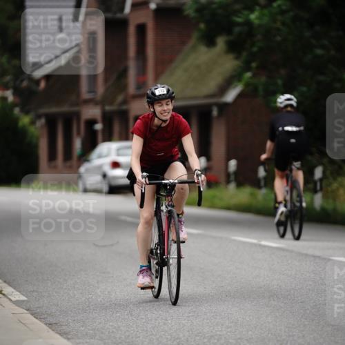 30.08.2026 - Elbe Triathlon Hamburg Michael Burmester http://msf.ph/oto/10112872 30.08.2026 15:33:07 Radfahren 173 meine-sportfotos.de