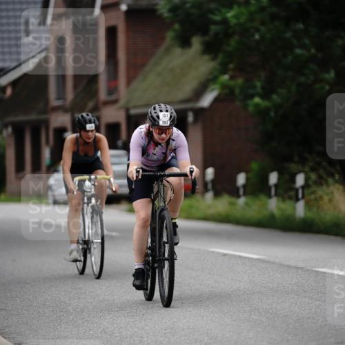 30.08.2026 - Elbe Triathlon Hamburg Michael Burmester http://msf.ph/oto/10112881 30.08.2026 15:33:47 Radfahren 157, 157 meine-sportfotos.de