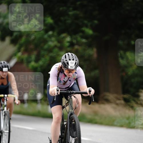 30.08.2026 - Elbe Triathlon Hamburg Michael Burmester http://msf.ph/oto/10112884 30.08.2026 15:33:48 Radfahren 157, 157 meine-sportfotos.de