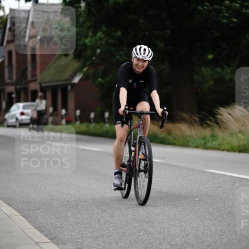 30.08.2026 - Elbe Triathlon Hamburg Michael Burmester http://msf.ph/oto/10112899 30.08.2026 15:34:40 Radfahren 151 meine-sportfotos.de
