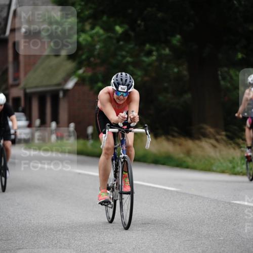 30.08.2026 - Elbe Triathlon Hamburg Michael Burmester http://msf.ph/oto/10112904 30.08.2026 15:34:50 Radfahren 152, 176 meine-sportfotos.de
