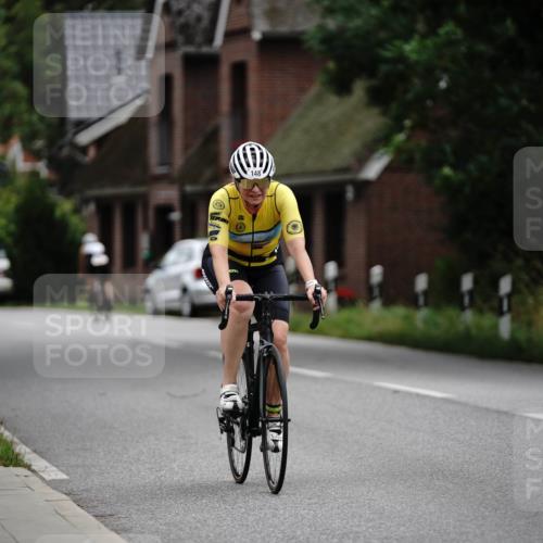 30.08.2026 - Elbe Triathlon Hamburg Michael Burmester http://msf.ph/oto/10112917 30.08.2026 15:35:22 Radfahren  meine-sportfotos.de