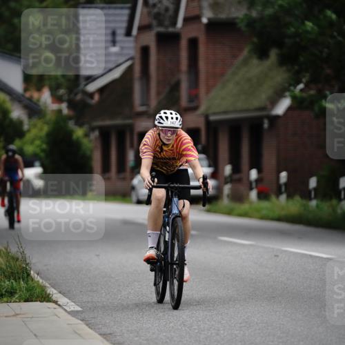30.08.2026 - Elbe Triathlon Hamburg Michael Burmester http://msf.ph/oto/10112956 30.08.2026 15:37:00 Radfahren 147 meine-sportfotos.de