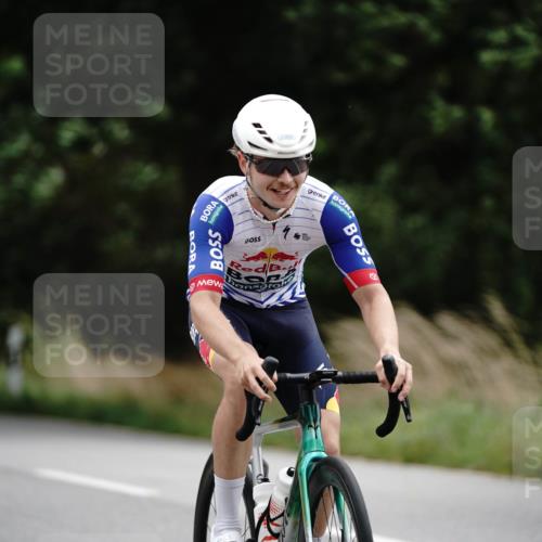 30.08.2026 - Elbe Triathlon Hamburg Michael Burmester http://msf.ph/oto/10112965 30.08.2026 15:38:08 Radfahren  meine-sportfotos.de