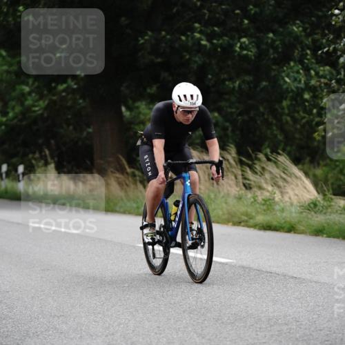 30.08.2026 - Elbe Triathlon Hamburg Michael Burmester http://msf.ph/oto/10113032 30.08.2026 15:41:59 Radfahren 154 meine-sportfotos.de