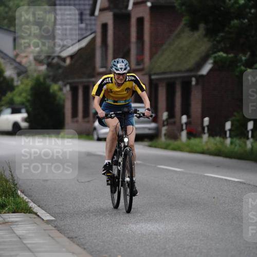 30.08.2026 - Elbe Triathlon Hamburg Michael Burmester http://msf.ph/oto/10113042 30.08.2026 15:44:15 Radfahren 155 meine-sportfotos.de