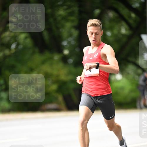 06.09.2026 - CURREX Alsterlauf Dr. Thomas Lammeyer http://msf.ph/oto/10113089 06.09.2026 09:03:55 Laufen  meine-sportfotos.de