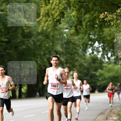 06.09.2026 - CURREX Alsterlauf Dr. Thomas Lammeyer http://msf.ph/oto/10113168 06.09.2026 09:04:24 Laufen 5961, 303 meine-sportfotos.de