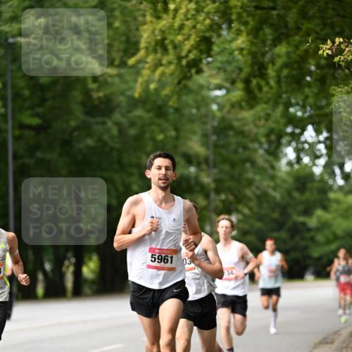 06.09.2026 - CURREX Alsterlauf Dr. Thomas Lammeyer http://msf.ph/oto/10113170 06.09.2026 09:04:24 Laufen 5961, 03 meine-sportfotos.de