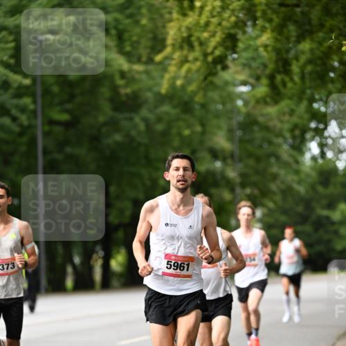 06.09.2026 - CURREX Alsterlauf Dr. Thomas Lammeyer http://msf.ph/oto/10113171 06.09.2026 09:04:24 Laufen 373, 5961 meine-sportfotos.de