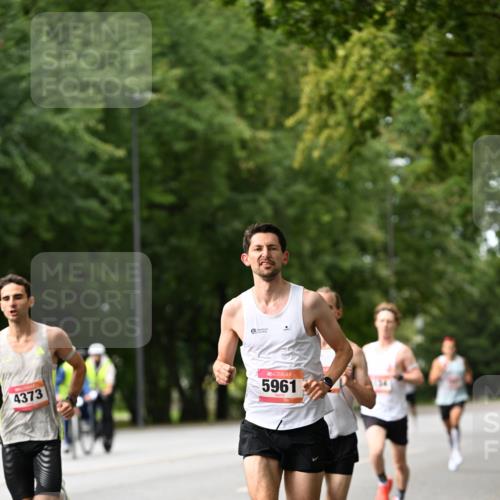 06.09.2026 - CURREX Alsterlauf Dr. Thomas Lammeyer http://msf.ph/oto/10113172 06.09.2026 09:04:25 Laufen 4373, 5961, 134 meine-sportfotos.de