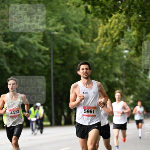 06.09.2026 - CURREX Alsterlauf Dr. Thomas Lammeyer http://msf.ph/oto/10113173 06.09.2026 09:04:25 Laufen 4373, 5961 meine-sportfotos.de