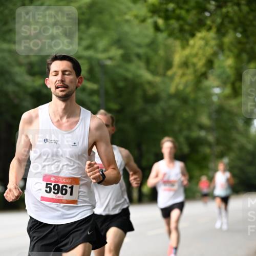 06.09.2026 - CURREX Alsterlauf Dr. Thomas Lammeyer http://msf.ph/oto/10113180 06.09.2026 09:04:26 Laufen 5961 meine-sportfotos.de