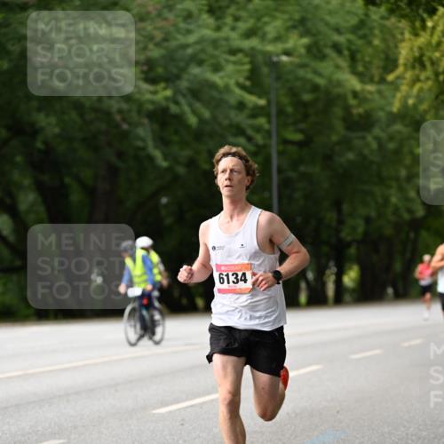 06.09.2026 - CURREX Alsterlauf Dr. Thomas Lammeyer http://msf.ph/oto/10113185 06.09.2026 09:04:27 Laufen 6134 meine-sportfotos.de