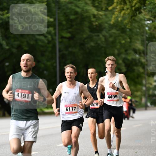 06.09.2026 - CURREX Alsterlauf Dr. Thomas Lammeyer http://msf.ph/oto/10113250 06.09.2026 09:04:38 Laufen 4191, 6117, 0570, 4499 meine-sportfotos.de