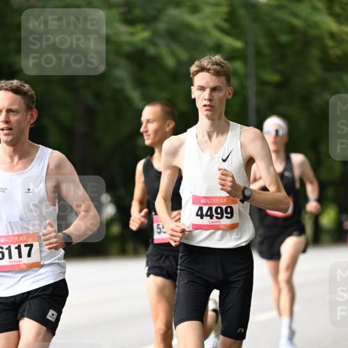 06.09.2026 - CURREX Alsterlauf Dr. Thomas Lammeyer http://msf.ph/oto/10113259 06.09.2026 09:04:39 Laufen 6117, 55, 4499 meine-sportfotos.de