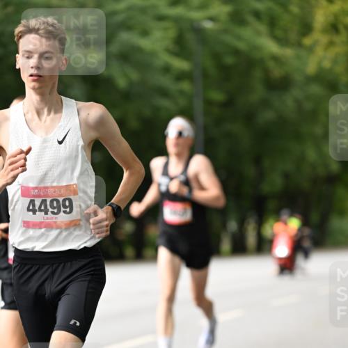 06.09.2026 - CURREX Alsterlauf Dr. Thomas Lammeyer http://msf.ph/oto/10113262 06.09.2026 09:04:40 Laufen 4499 meine-sportfotos.de